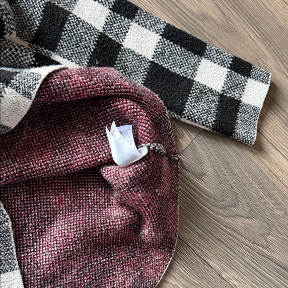 Christian Siriano Black and Red Plaid Turtleneck Sweater - Picture 4 of 9